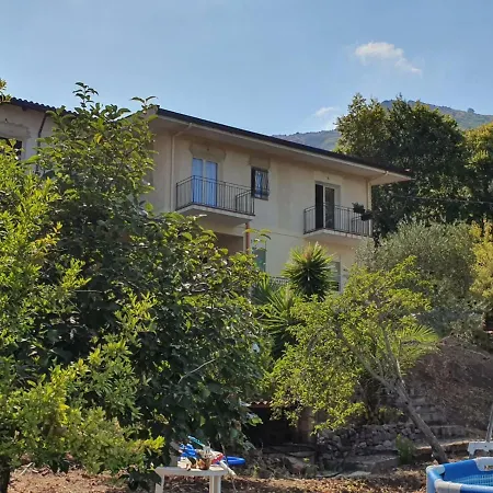 Vakantiehuis L'opuntia Sul *